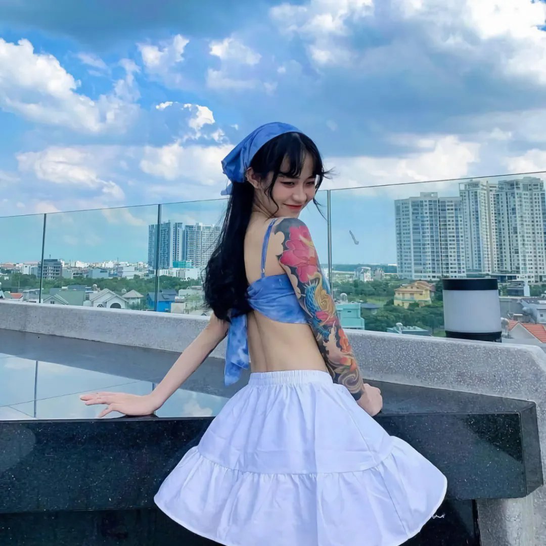 花花公子之千面女陪游